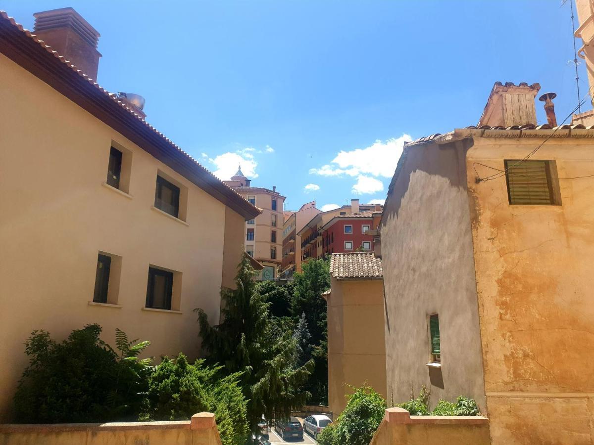Estudios Los Arcos 特鲁埃尔 外观 照片
